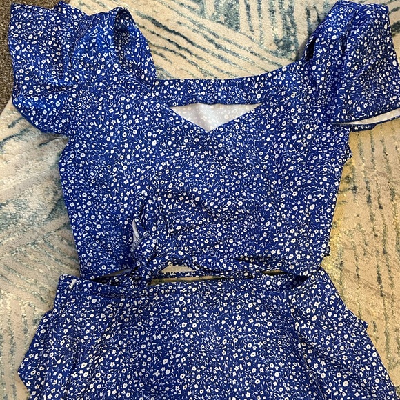 New Floral 2 piece shorts set Sz Small 4/6 - Picture 4 of 6